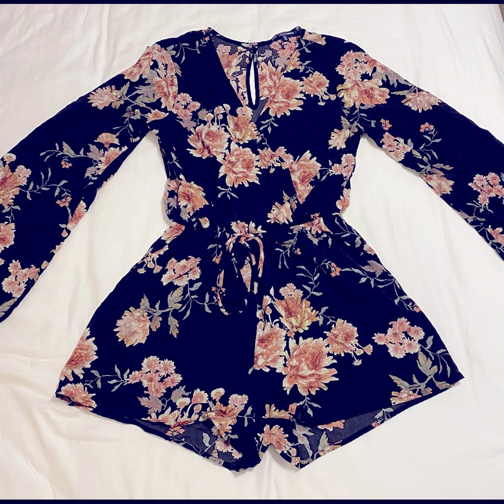 ELEGANT ROMPER